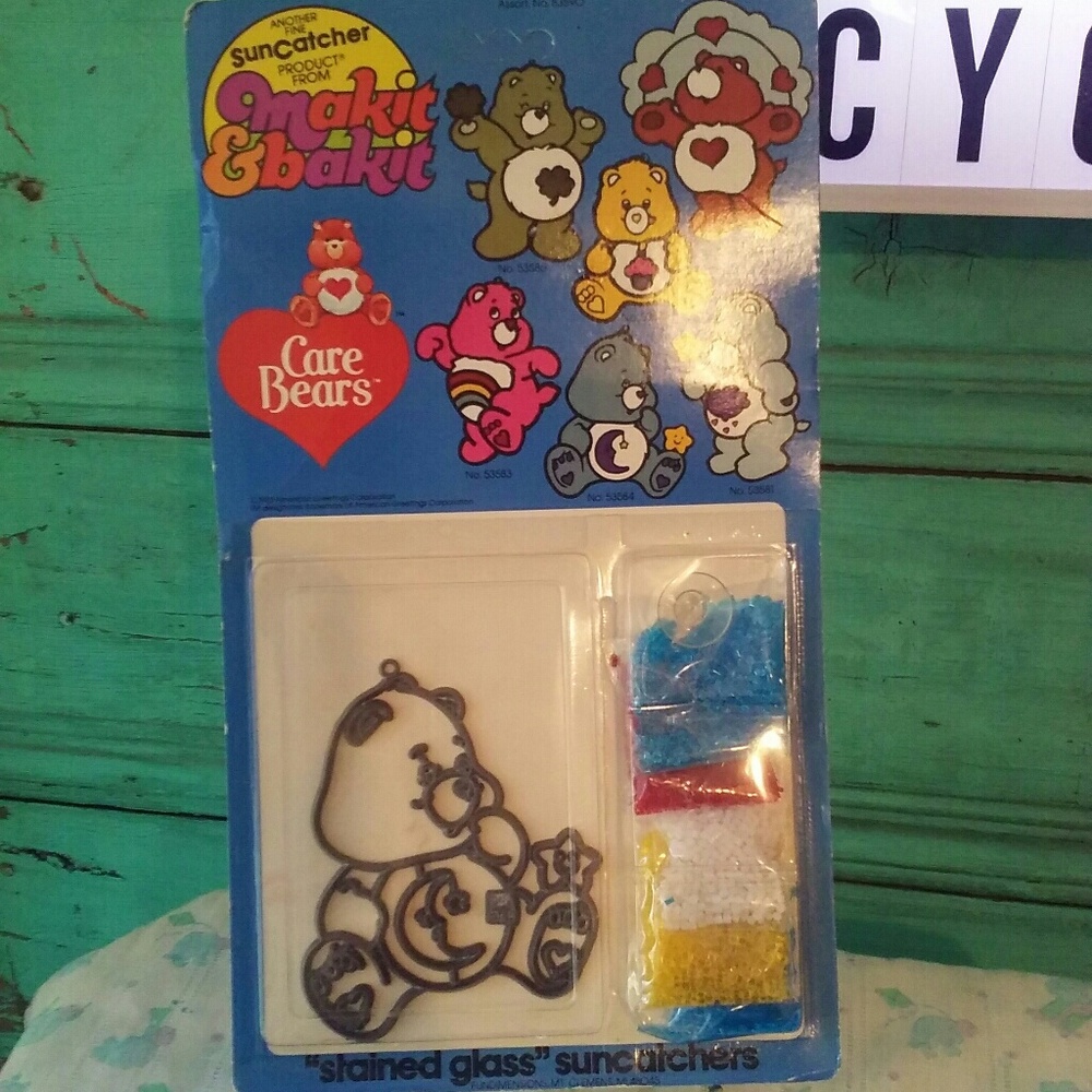 🌙NIP Vintage '83 Care Bears DIY Window Suncatcher